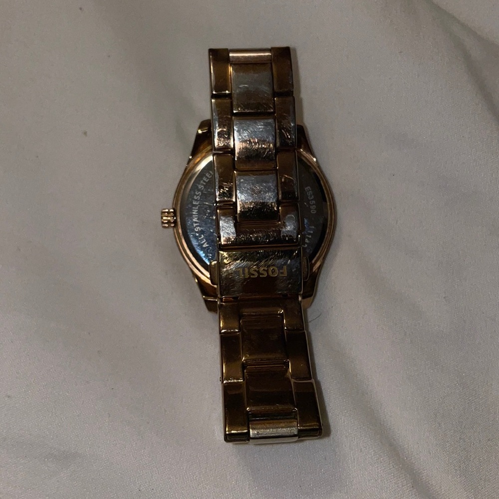 FOSSIL ROSE GOLD DIAMOND WATCH - Picture 2 of 2